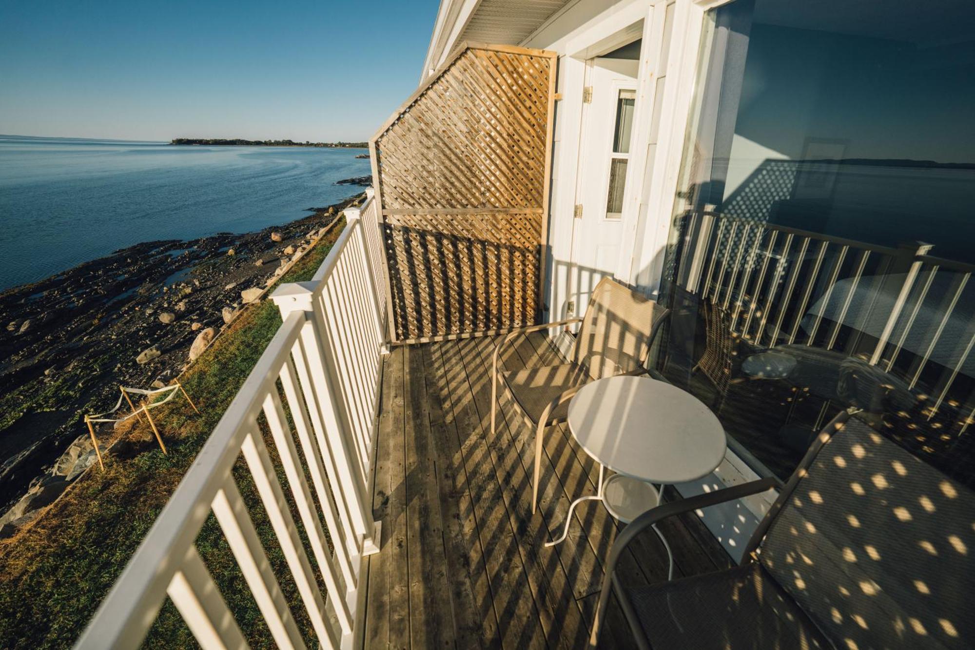 Auberge Sur Mer Notre Dame Du Portage Экстерьер фото